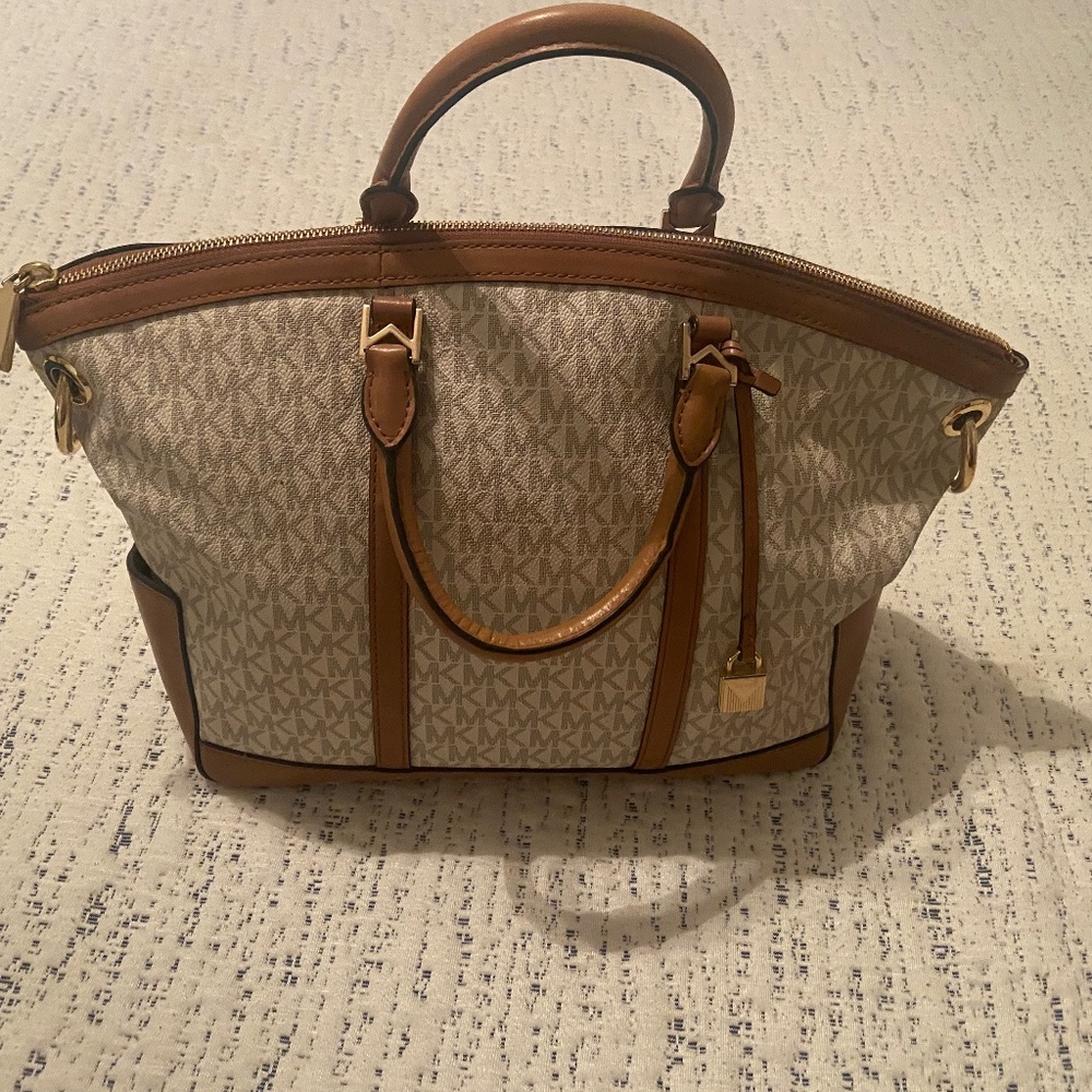 Handbag